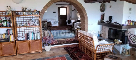 5غرفة منزل في Umbertide, Italy رقم 22579 17