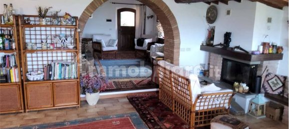5غرفة منزل في Umbertide, Italy رقم 22579 26