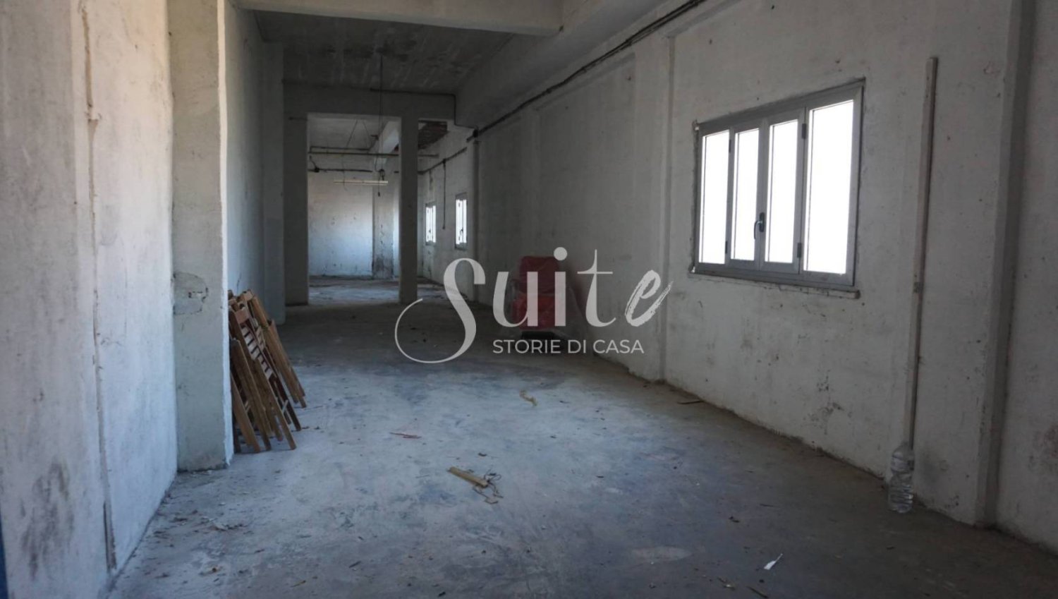  مستودع في Palermo, Italy 100متر مربع رقم 229867