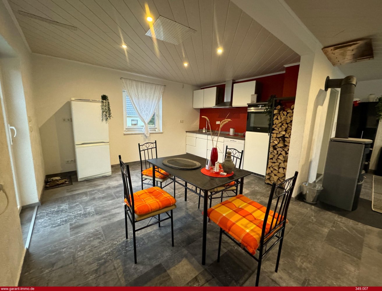 2-salle Maison à Arzberg, Germany No. 3790