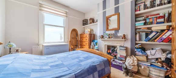 3 bedrooms House in London, United Kingdom No. 12184 8