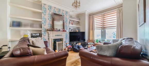 3 bedrooms House in London, United Kingdom No. 12184 3