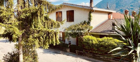 Дом с 4 комнатами в Дзоньо, Италия № 111538 3