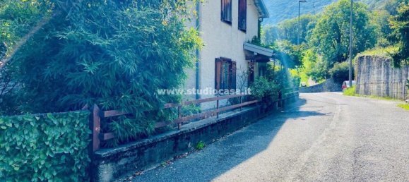 Дом с 4 комнатами в Дзоньо, Италия № 111538 11