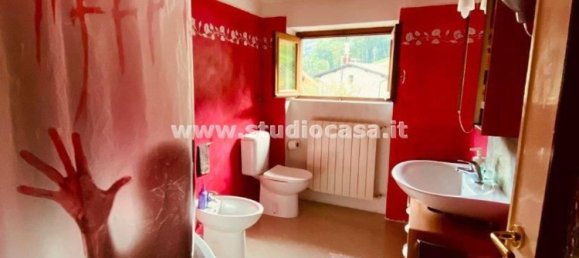 Дом с 4 комнатами в Дзоньо, Италия № 111538 9