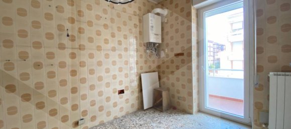 5 rooms Apartment in San Severo, Italy No. 24659 6