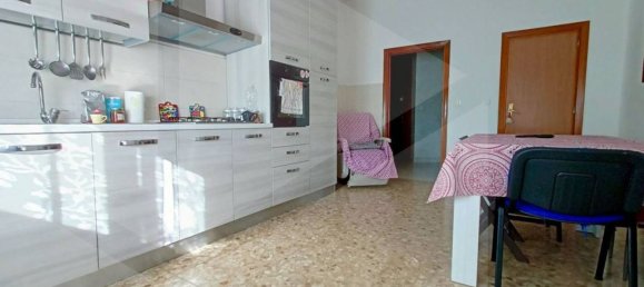 3 rooms Apartment in Termoli, Italy No. 28905 2