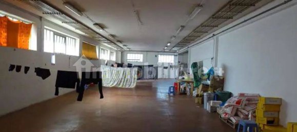 Склад с 5 комнатами в Галларате, Италия № 179733 13