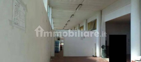 Склад с 5 комнатами в Галларате, Италия № 179733 5