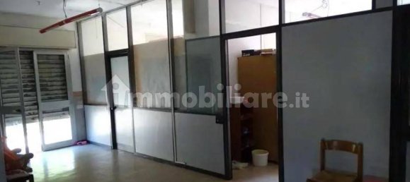 Склад с 5 комнатами в Галларате, Италия № 179733 11