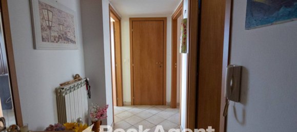 2 bedrooms Apartment in Gasperina, Italy No. 186674 9