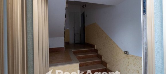 2 bedrooms Apartment in Gasperina, Italy No. 186674 3