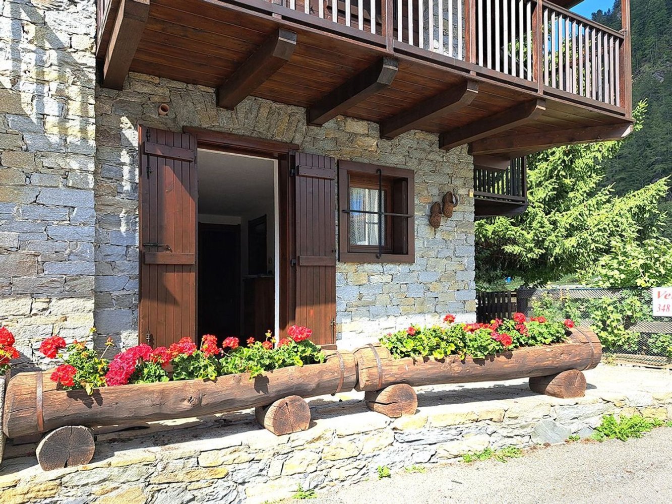 2 bedrooms Apartment in La Thuile, Italy No. 393341