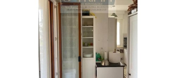 4 rooms Apartment in Rome, Italy No. 38674 17
