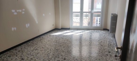 3 bedrooms Apartment in Asti, Italy No. 330688 4