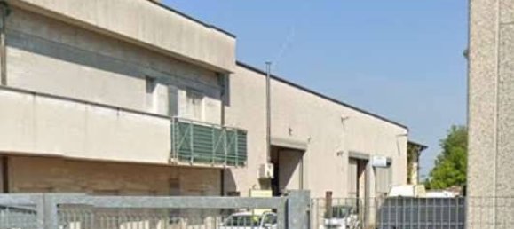 Almacén de 5 habitaciónes en Robecco sul Naviglio, Italy No. 337480 4