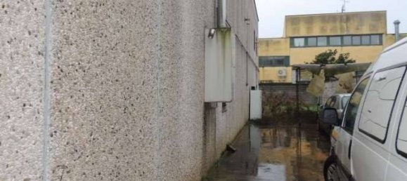 Almacén de 5 habitaciónes en Robecco sul Naviglio, Italy No. 337480 3