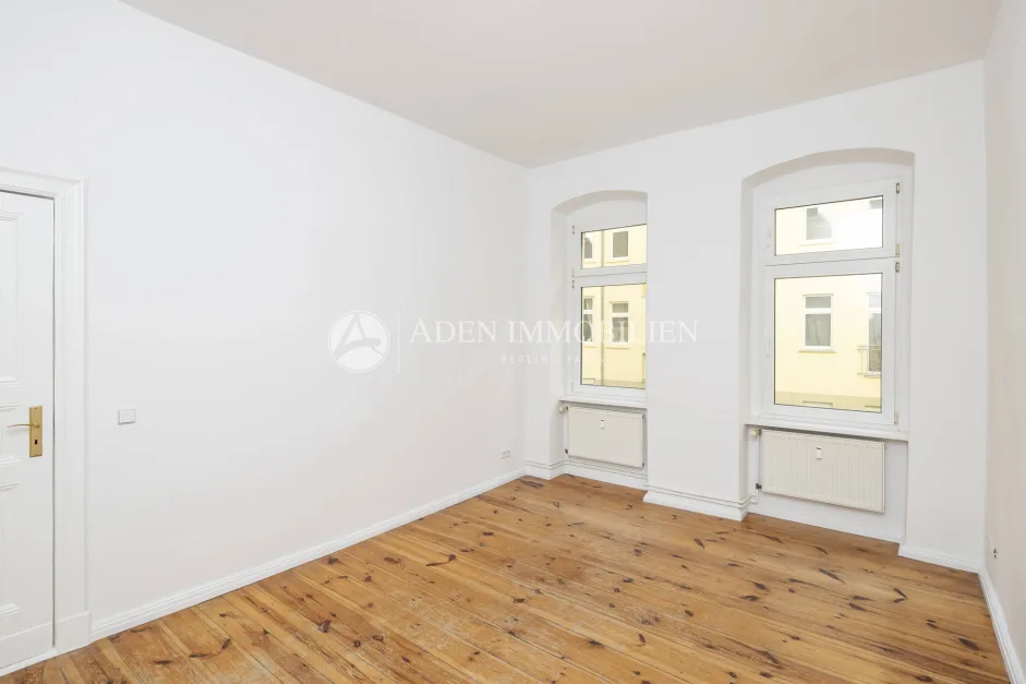 Квартира с 2 комнатами в Фридрихсхайн, Германия № 48563