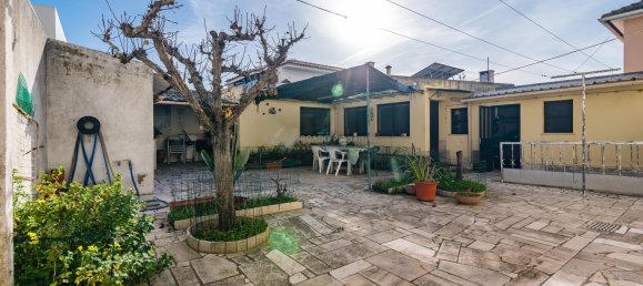 3 bedrooms Villa in Cascais, Portugal No. 104129 50