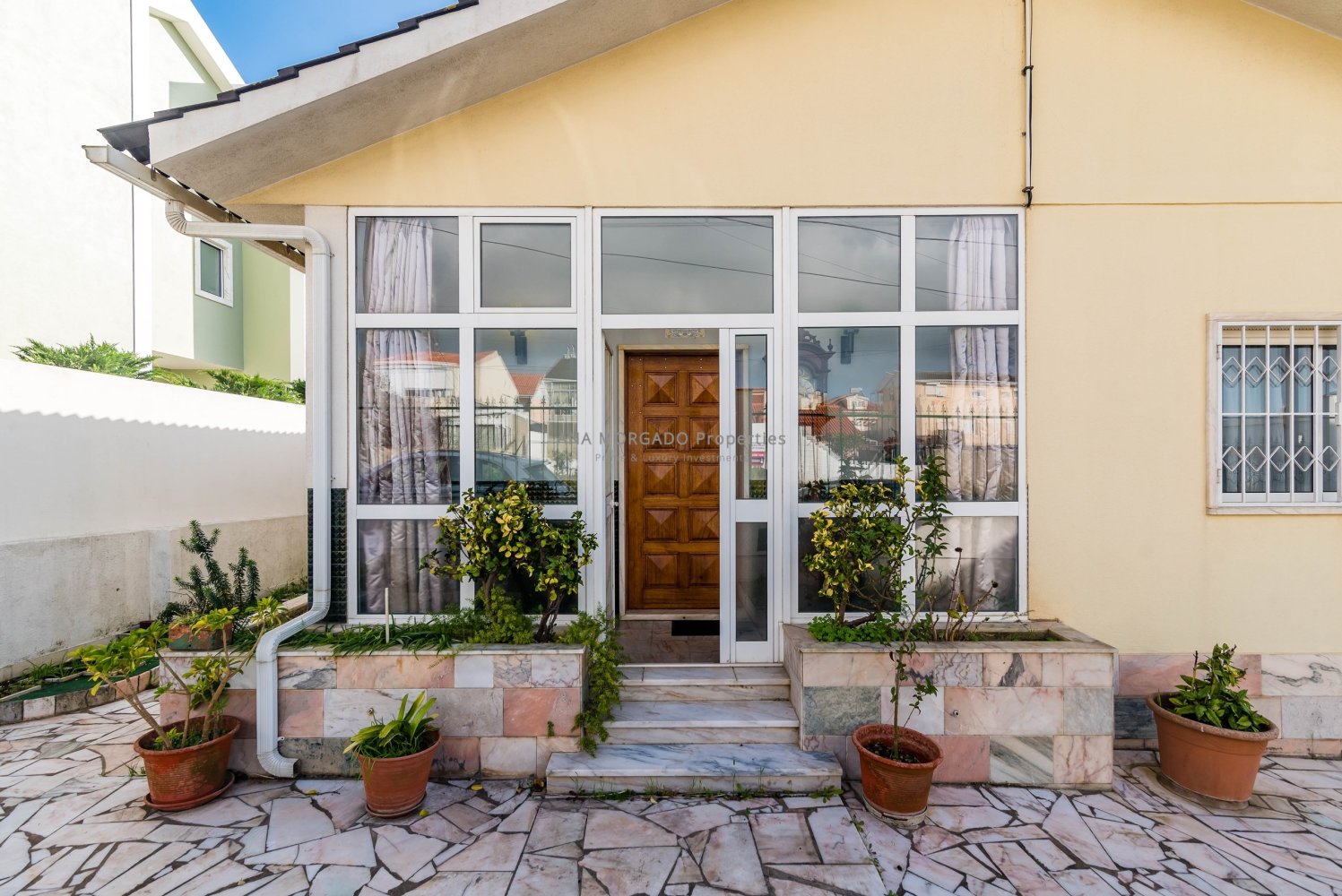 3 bedrooms Villa in Cascais, Portugal No. 104129