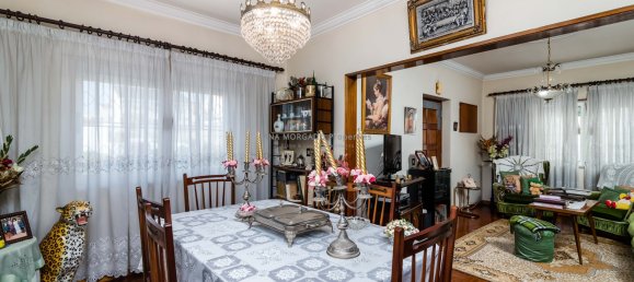 3 bedrooms Villa in Cascais, Portugal No. 104129 8