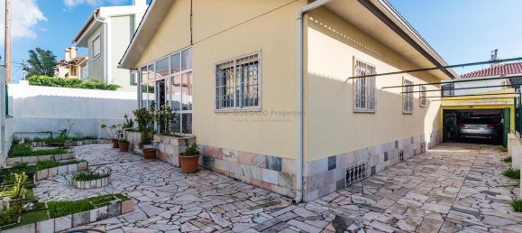 3 bedrooms Villa in Cascais, Portugal No. 104129 41