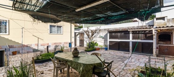 3 bedrooms Villa in Cascais, Portugal No. 104129 19