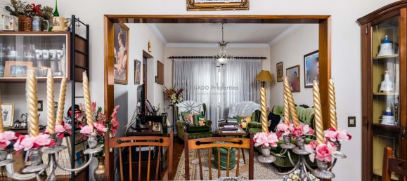3 bedrooms Villa in Cascais, Portugal No. 104129 14