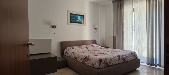 4 bedrooms Apartment in Macerata, Italy No. 338465 9