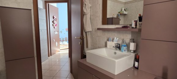 4 bedrooms Apartment in Macerata, Italy No. 338465 15