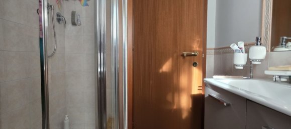 4 bedrooms Apartment in Macerata, Italy No. 338465 18