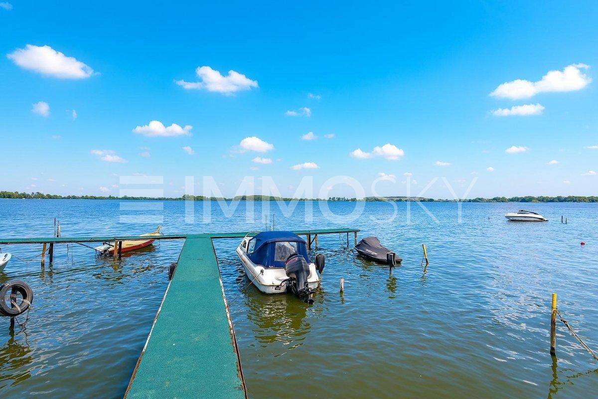 Земельный участок с 3 комнатами в Потсдам-Миттельмарк, Германия № 266682