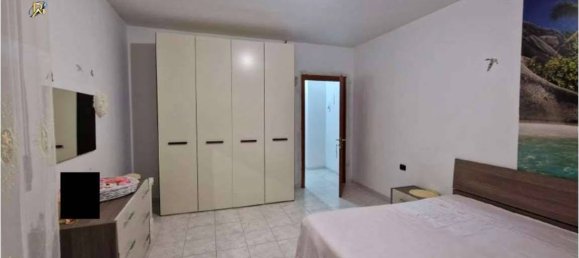 2 Schlafzimmer Wohnung in Busto Arsizio, Italy, Nr. 9775 6