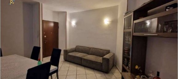2 Schlafzimmer Wohnung in Busto Arsizio, Italy, Nr. 9775 3