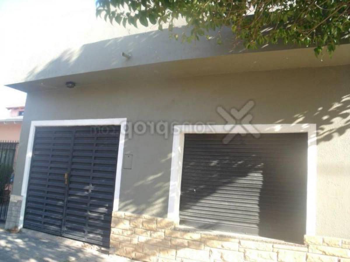 3 bedrooms House in Almirante Brown, Argentina No. 81268