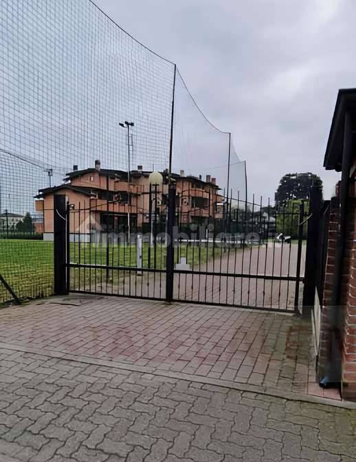 1-Zimmer Garage in Mulazzano, Italy, Nr. 388087