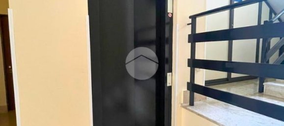 3 rooms Apartment in Palermo, Italy No. 39316 9