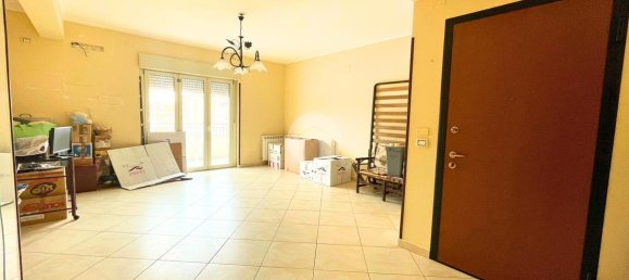 3 rooms Apartment in Palermo, Italy No. 39316 11