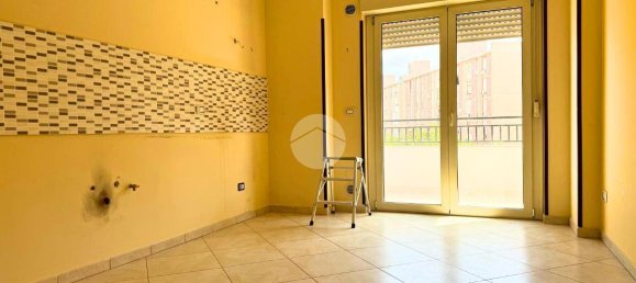 3 rooms Apartment in Palermo, Italy No. 39316 3