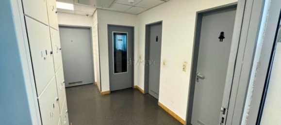 Gewerbliche Immobilie in Göppingen, Germany, Nr. 249153 11