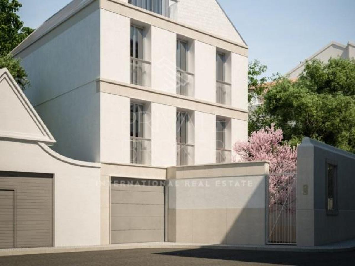 4 غرف نوم منزل في Lisbon, Portugal رقم 5458