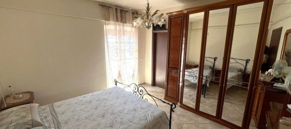 4 rooms Duplex in Ponsacco, Italy No. 18268 9