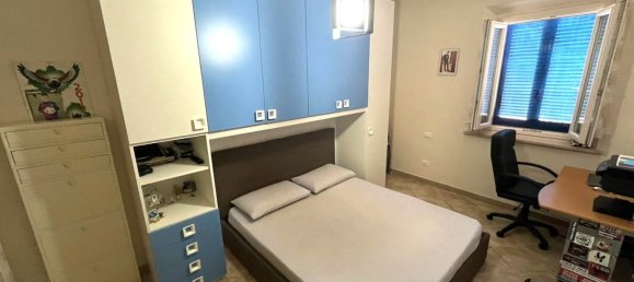 4 rooms Duplex in Ponsacco, Italy No. 18268 10