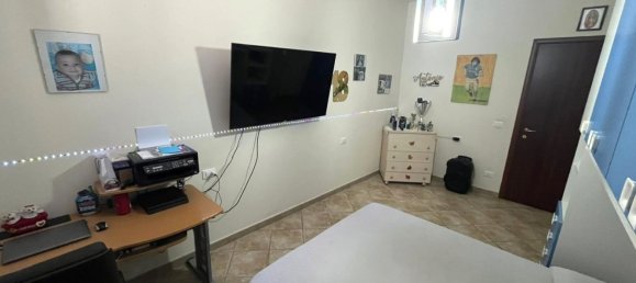 4 rooms Duplex in Ponsacco, Italy No. 18268 2