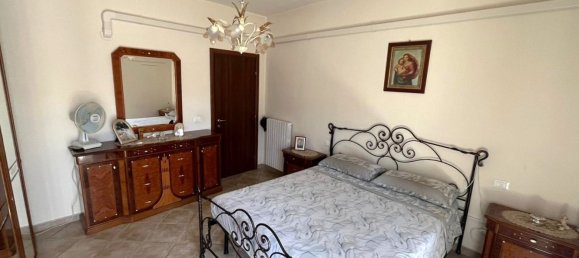 4 rooms Duplex in Ponsacco, Italy No. 18268 8