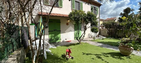 5 rooms House in Cascina, Italy No. 47635 4