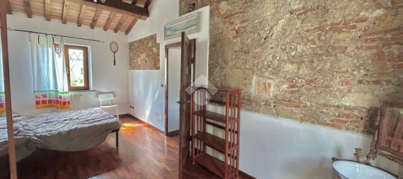 5 rooms House in Cascina, Italy No. 47635 7