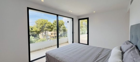 4 bedrooms Villa in Santa Ponsa, Spain No. 14647 11