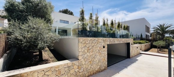 4 bedrooms Villa in Santa Ponsa, Spain No. 14647 16