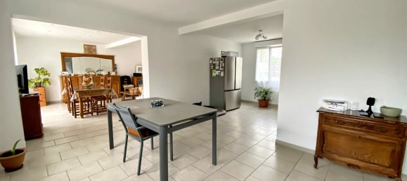 3 bedrooms House in Soissons, France No. 252186 2